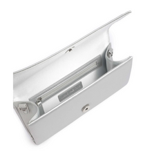 Carica l'immagine nel visualizzatore di Gallery, Pochette Valentino