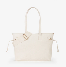 Carica l'immagine nel visualizzatore di Gallery, Borsa a spalla Valentino