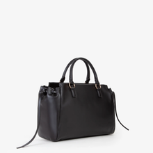 Carica l'immagine nel visualizzatore di Gallery, Borsa a mano Valentino