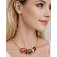 Carica l'immagine nel visualizzatore di Gallery, Collana Paviè Oro con Perle Multicolor Elegante