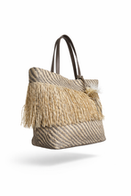 Carica l'immagine nel visualizzatore di Gallery, Borsa Shopper Kontessa in Rafia con Frange