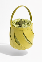 Carica l'immagine nel visualizzatore di Gallery, Borsa Kontessa Secchiello con Manico Rigido