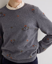 Carica l'immagine nel visualizzatore di Gallery, Maglione Donna Yerse Grigio Ricami Floreali