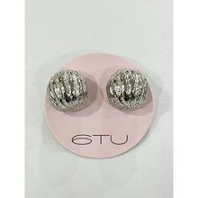 Carica l'immagine nel visualizzatore di Gallery, Orecchini 6TU Argento a Fascia Martellata