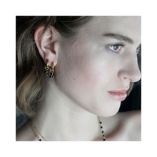 Carica l'immagine nel visualizzatore di Gallery, Orecchini a cerchio