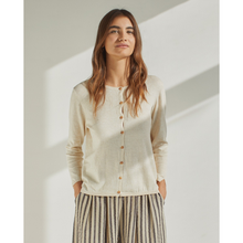 Carica l'immagine nel visualizzatore di Gallery, Cardigan Yerse con bottoni in maglia