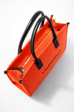 Carica l'immagine nel visualizzatore di Gallery, Borsa Shopper Mario Valentino
