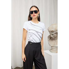 Carica l'immagine nel visualizzatore di Gallery, T-shirt Celye con Strass Fantasia
