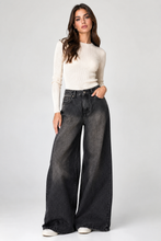 Carica l'immagine nel visualizzatore di Gallery, Jeans Donna Celye Palazzo Nero con Elastico

