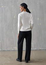 Carica l'immagine nel visualizzatore di Gallery, Maglione Donna Iconique con Ricamo Floreale

