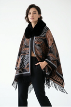 Carica l'immagine nel visualizzatore di Gallery, Mantella Ayfee Jacquard Fantasia e Collo in Ecopelliccia

