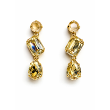 Carica l'immagine nel visualizzatore di Gallery, Orecchini Paviè con Cristalli Pendenti Multicolor e Finitura Oro
