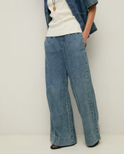 Carica l'immagine nel visualizzatore di Gallery, Jeans gamba larga Yerse
