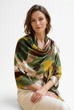 Carica l'immagine nel visualizzatore di Gallery, Stola Ayfee Camouflage Multicolor con Glitter
