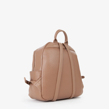 Carica l&#39;immagine nel visualizzatore di Gallery, Zaino con tasca Valentino
